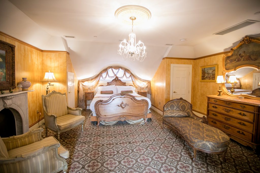 Baltimore Bed & Breakfast | Gramercy Mansion, Baltimore, MD